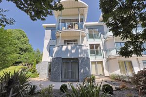 Colaton House- click for photo gallery